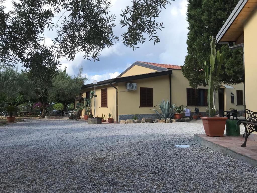 L'Ulivo In Villa Greco Tindari Esterno foto