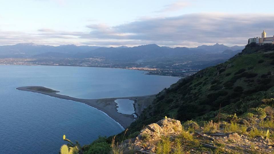 L'Ulivo In Villa Greco Tindari Esterno foto