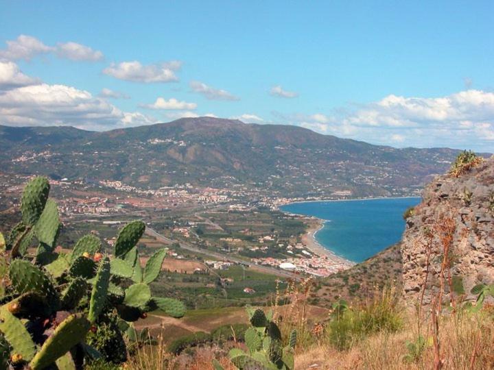 L'Ulivo In Villa Greco Tindari Esterno foto