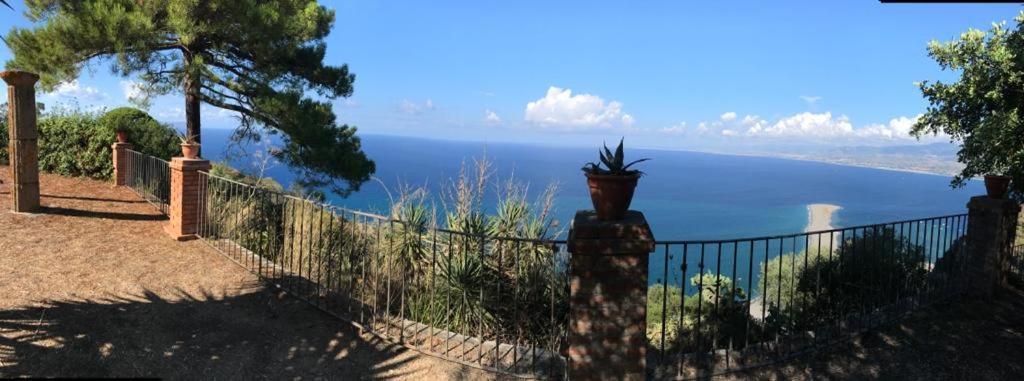 L'Ulivo In Villa Greco Tindari Esterno foto