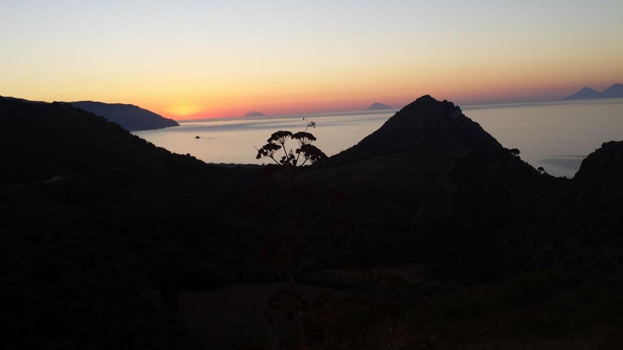 L'Ulivo In Villa Greco Tindari Esterno foto