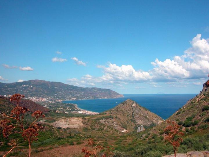L'Ulivo In Villa Greco Tindari Esterno foto